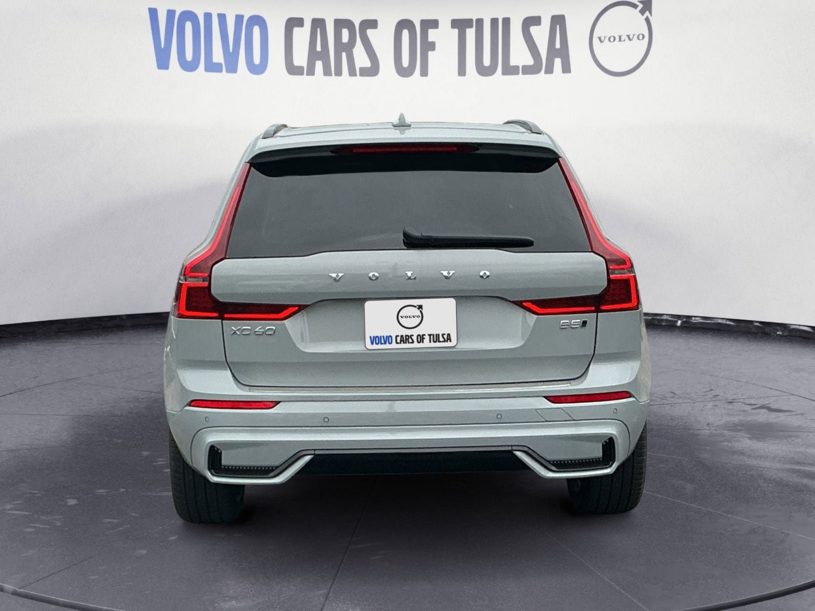 New 2026 Volvo XC60 B5 Ultra w/ Protection Package Premier AWD/4WD image 4