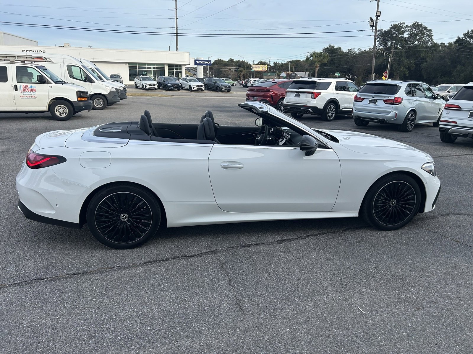 Used 2024 Mercedes-Benz CLE 300 4MATIC Cabriolet image 7