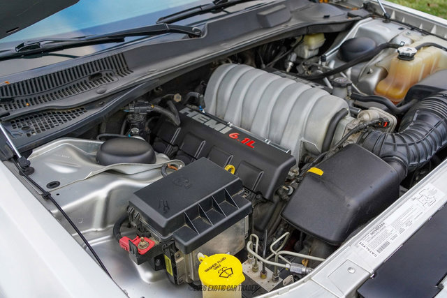 Used 2006 Chrysler 300 SRT8 w/ SRT Option Group II image 16