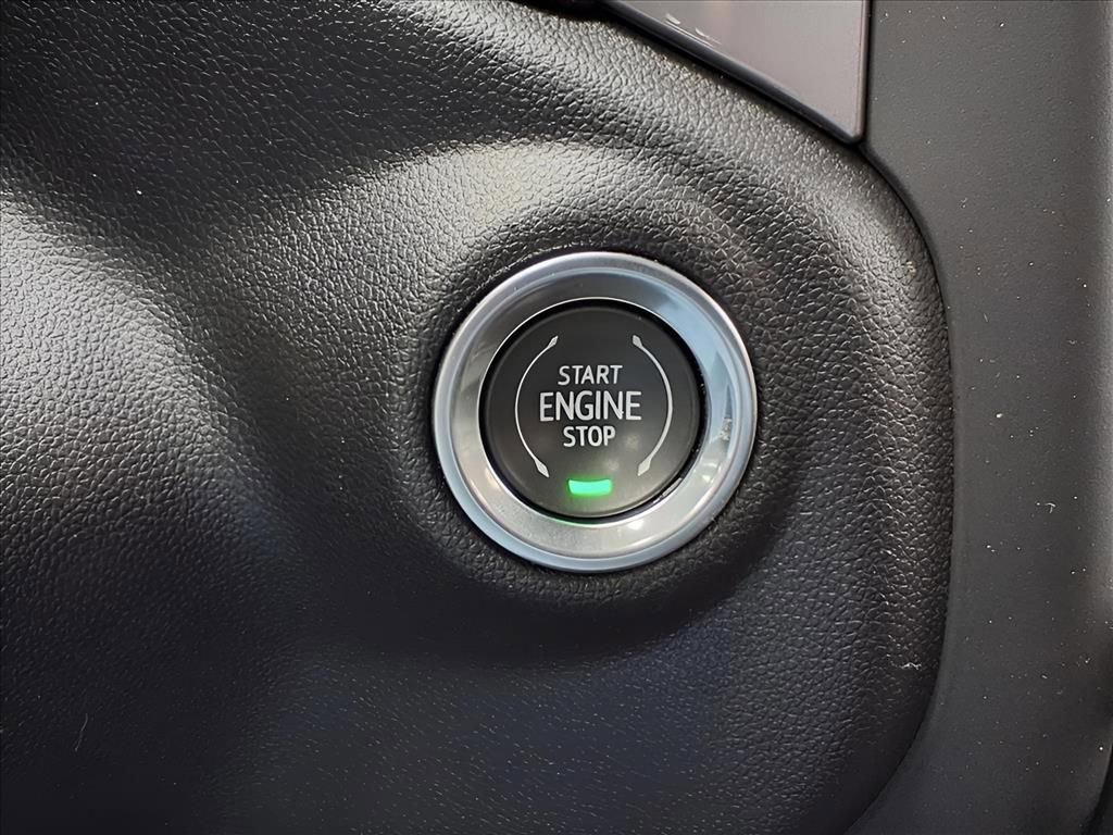 Used 2024 Chevrolet Silverado 2500 Custom w/ Custom Value Package image 11