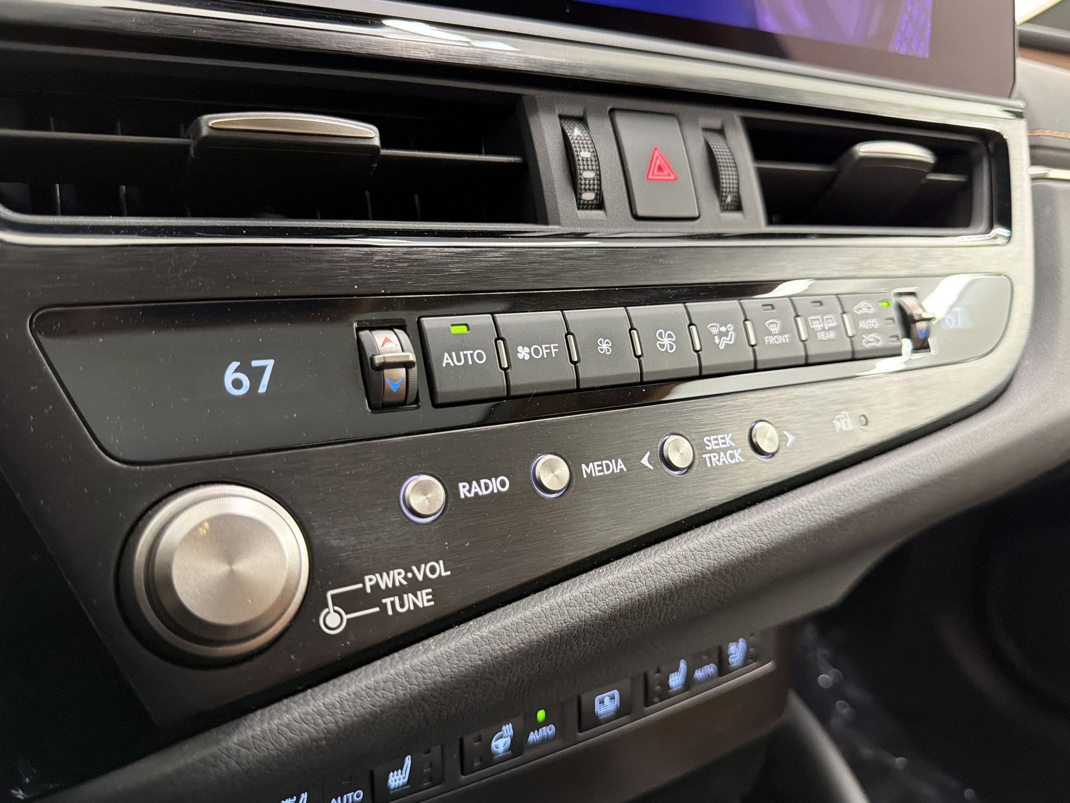 Used 2023 Lexus ES 350 Ultra Luxury image 32