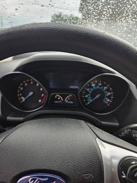 Used 2015 Ford Escape SE image 8