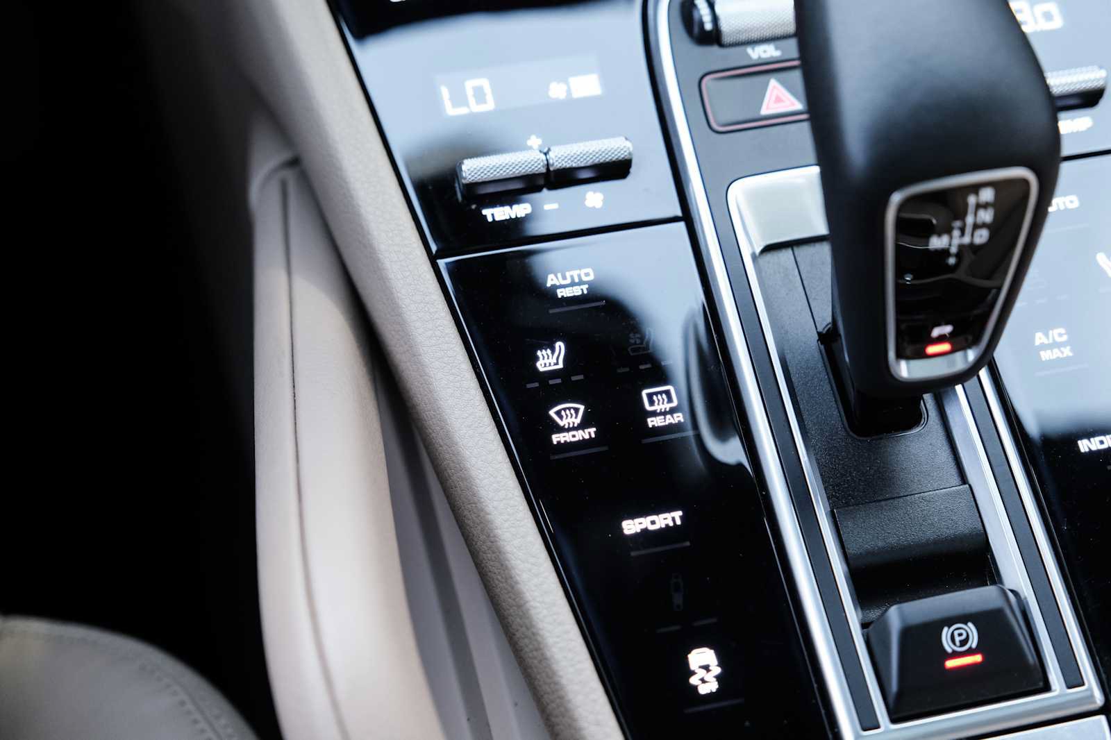 Used 2019 Porsche Cayenne AWD/4WD image 39