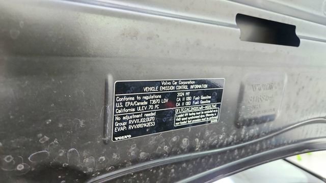 Used 2024 Volvo S60 B5 Plus w/ Climate Package image 65