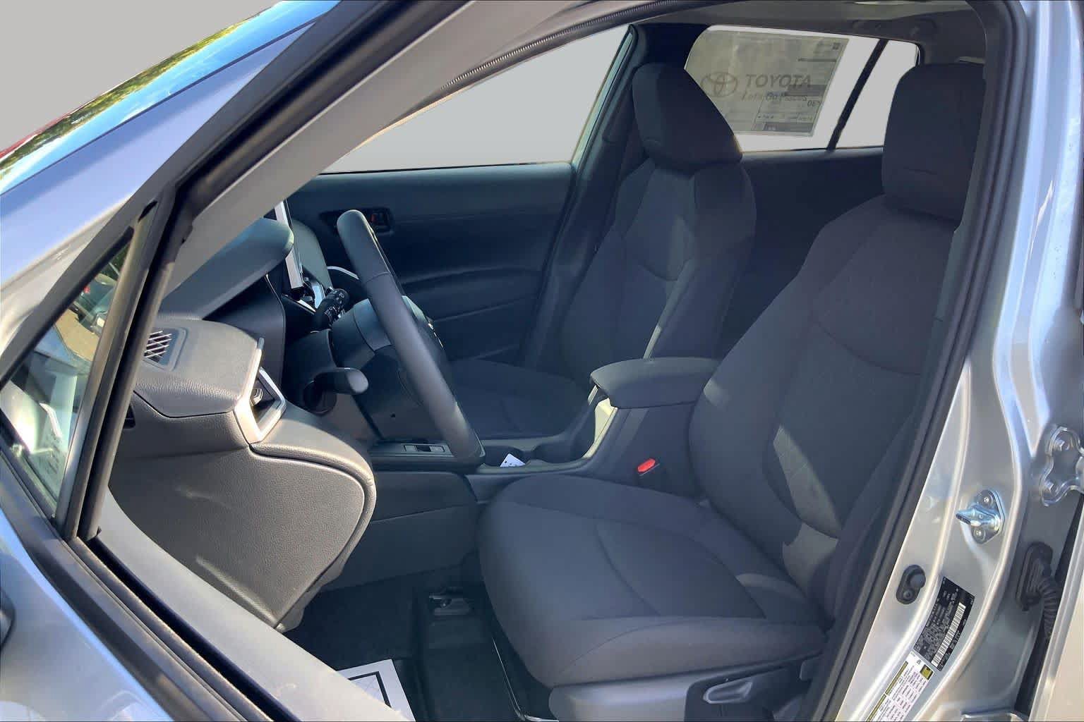 New 2026 Toyota Corolla Cross LE w/ Moonroof Package AWD/4WD image 9