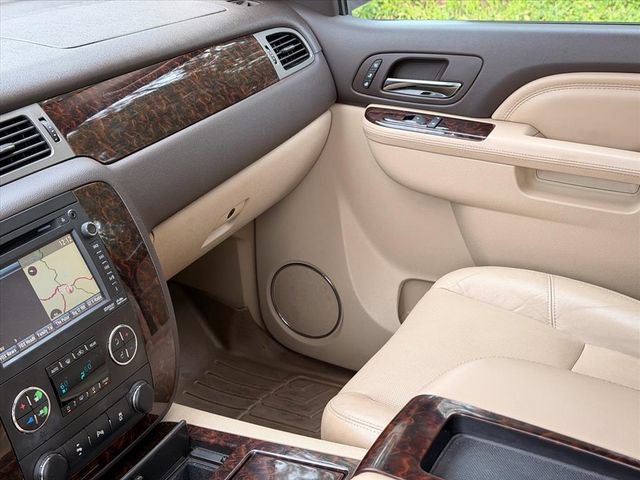 Used 2012 GMC Yukon XL Denali AWD/4WD image 14