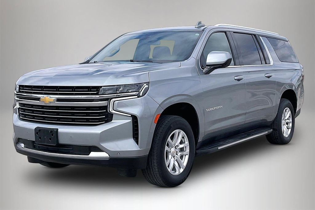 Used 2024 Chevrolet Suburban LT AWD/4WD image 2