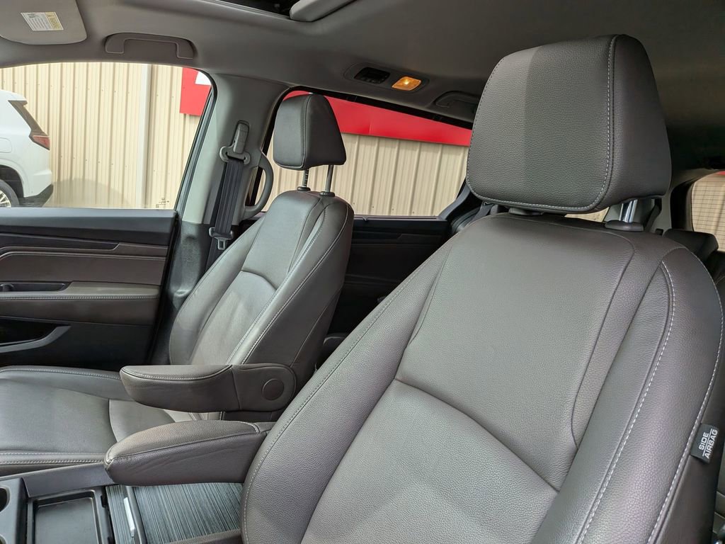 Used 2022 Honda Odyssey EX-L image 11