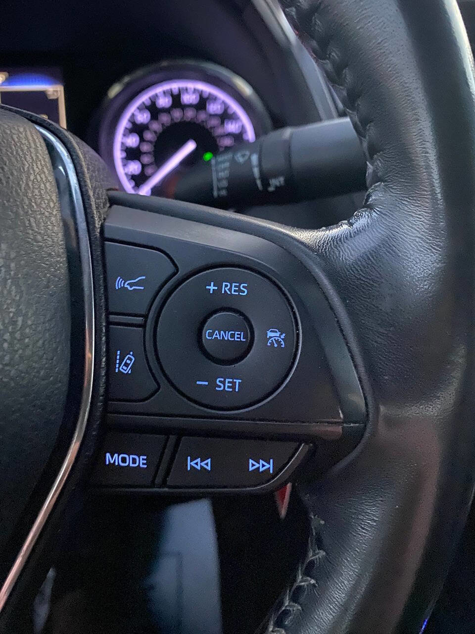 Used 2019 Toyota Camry SE image 24