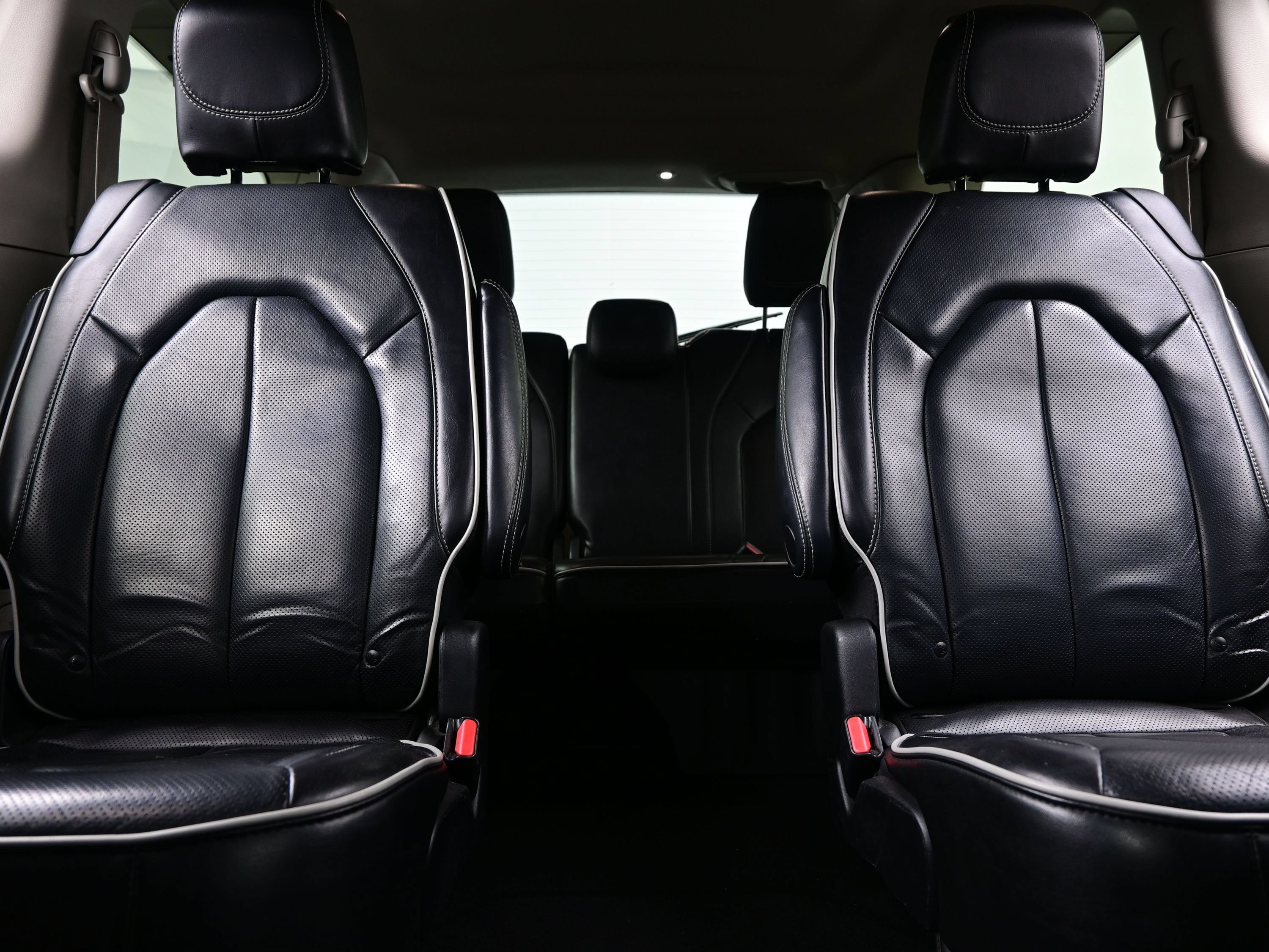 Used 2022 Chrysler Pacifica Limited FWD image 18