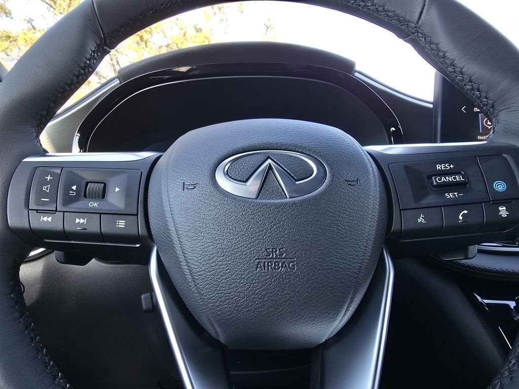 Certified 2025 INFINITI QX60 Luxe w/ Black Edition image 28