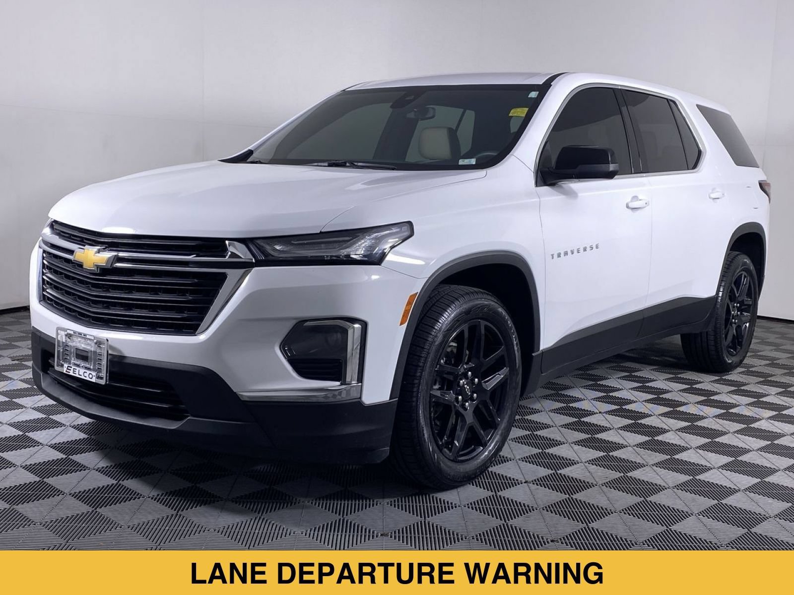 Certified 2022 Chevrolet Traverse LS FWD image 16