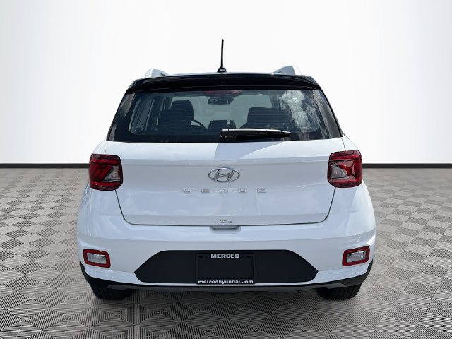 New 2026 Hyundai Venue SEL FWD image 6