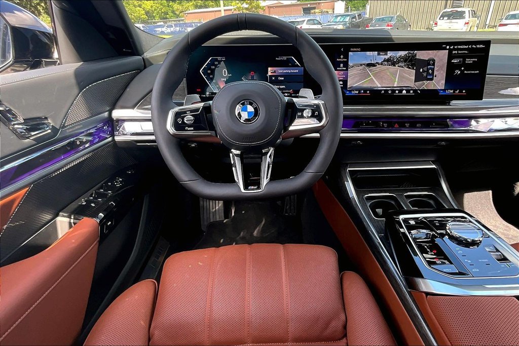 Certified 2026 BMW 760i xDrive w/ Executive Package AWD/4WD image 8