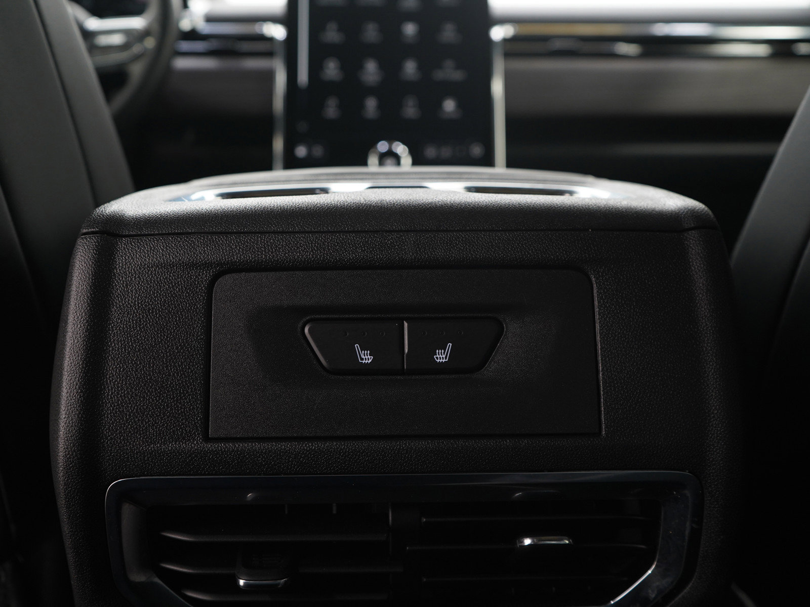 Used 2025 GMC Sierra EV Denali AWD/4WD image 16