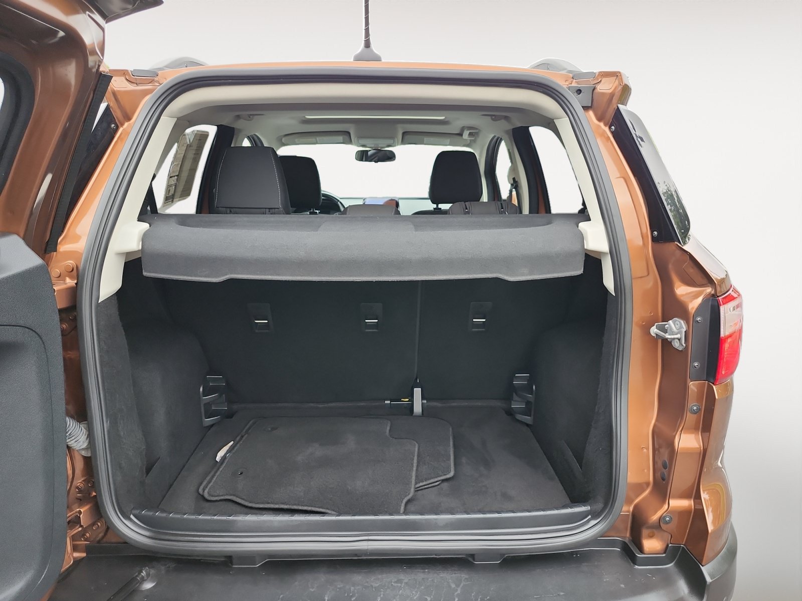 Used 2020 Ford EcoSport SE FWD image 16