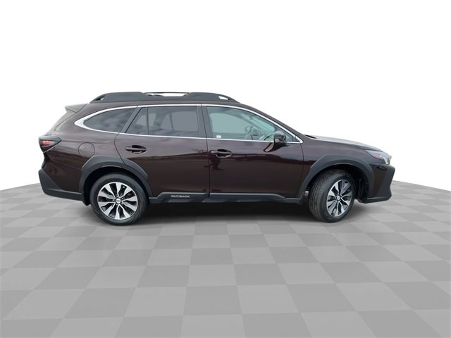 Used 2023 Subaru Outback Limited image 9