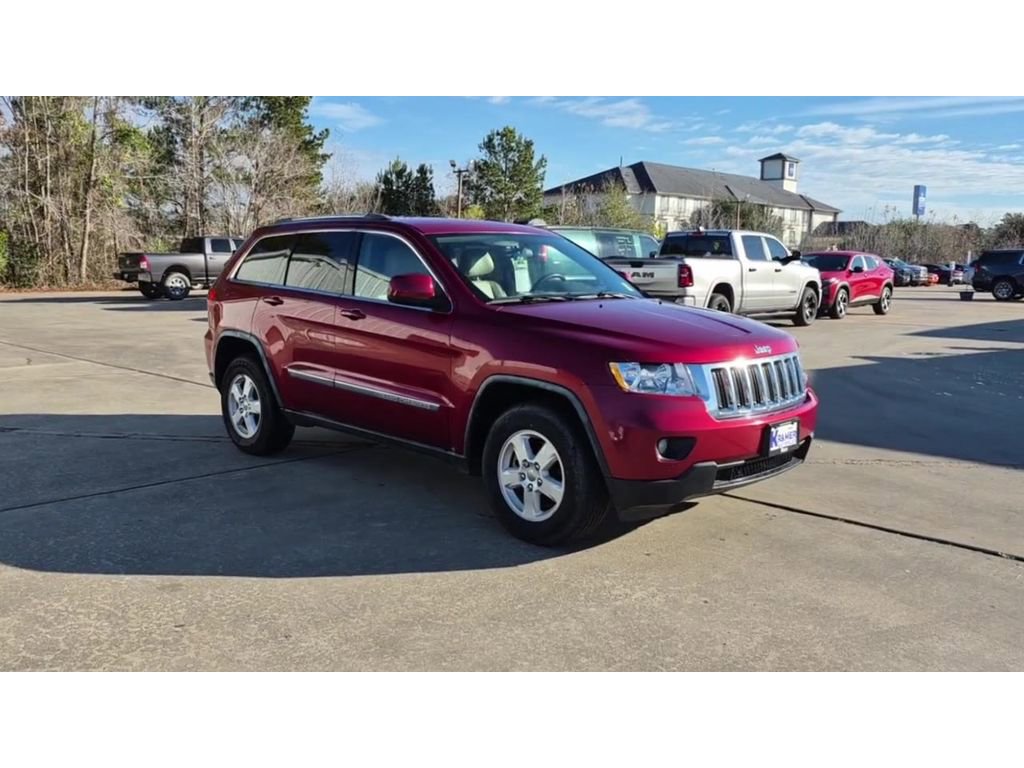 Used 2012 Jeep Grand Cherokee Laredo w/ Laredo E Group image 2