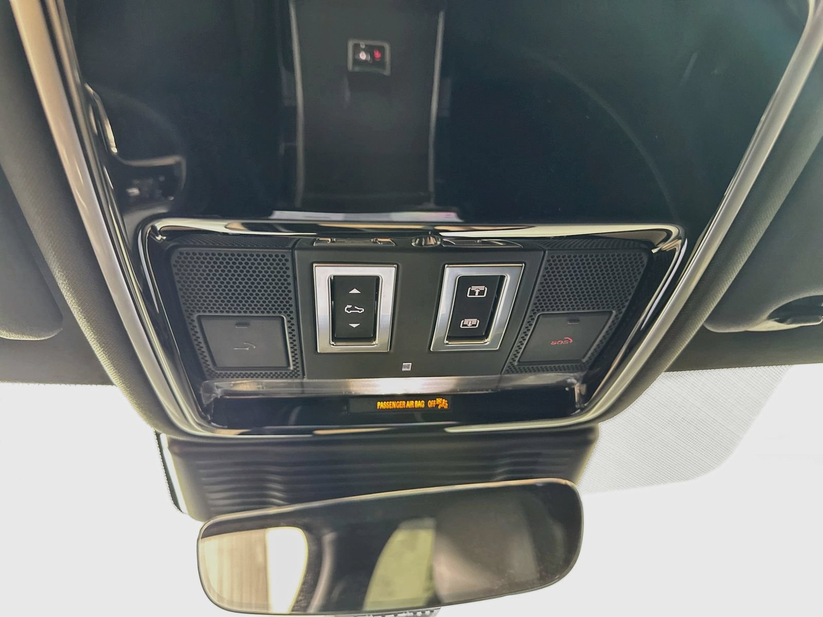 New 2026 Land Rover Range Rover Velar S AWD/4WD image 20