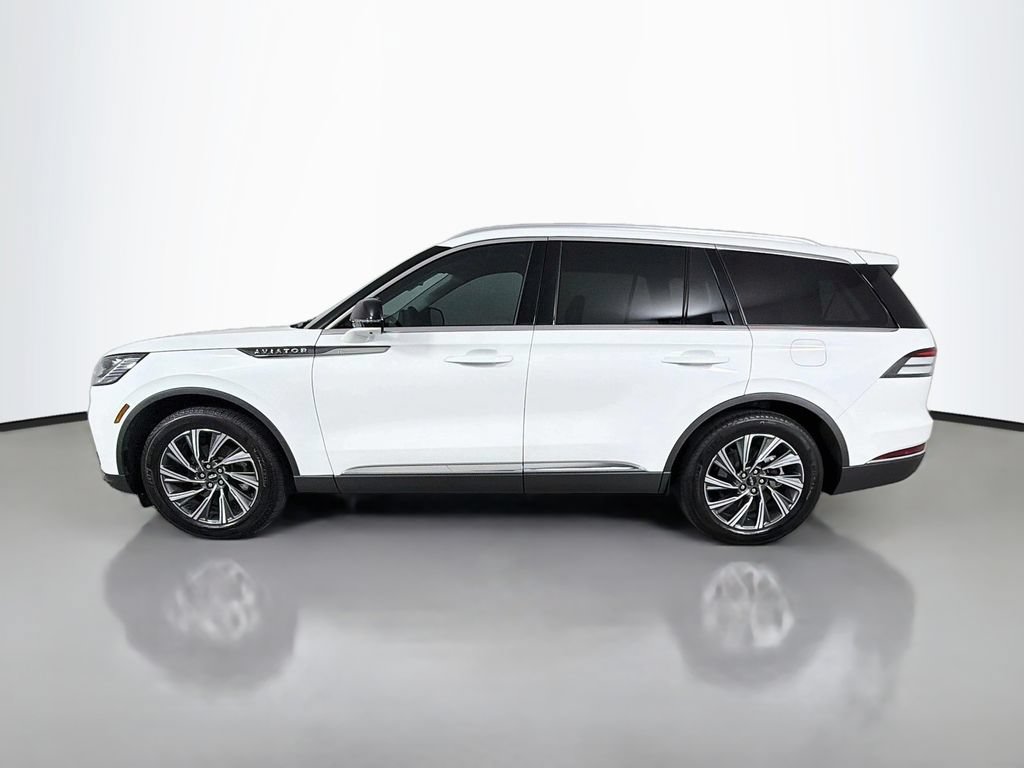 Used 2026 Lincoln Aviator 2WD image 8
