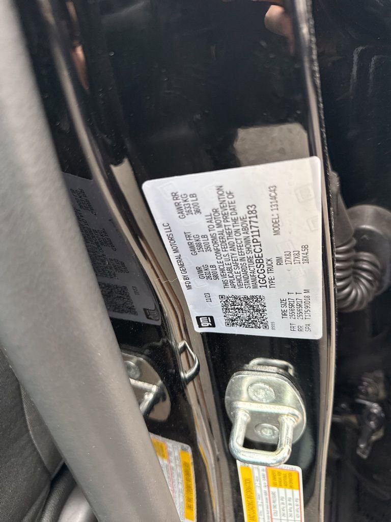 Used 2023 Chevrolet Colorado W/T image 32