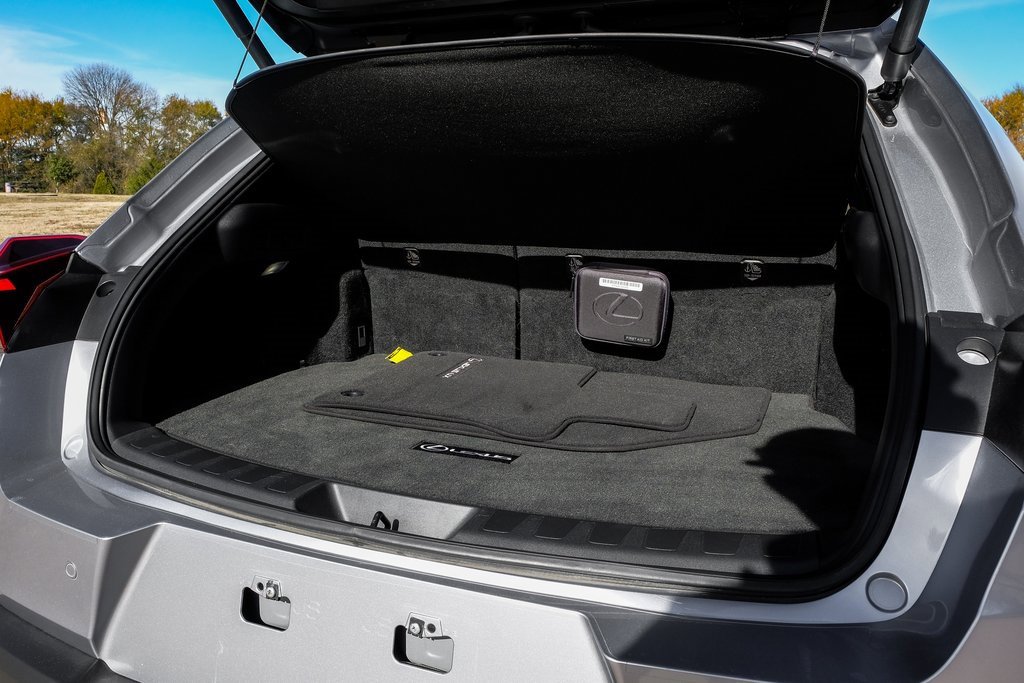 Used 2023 Lexus UX 250h FWD w/ Premium Package image 57