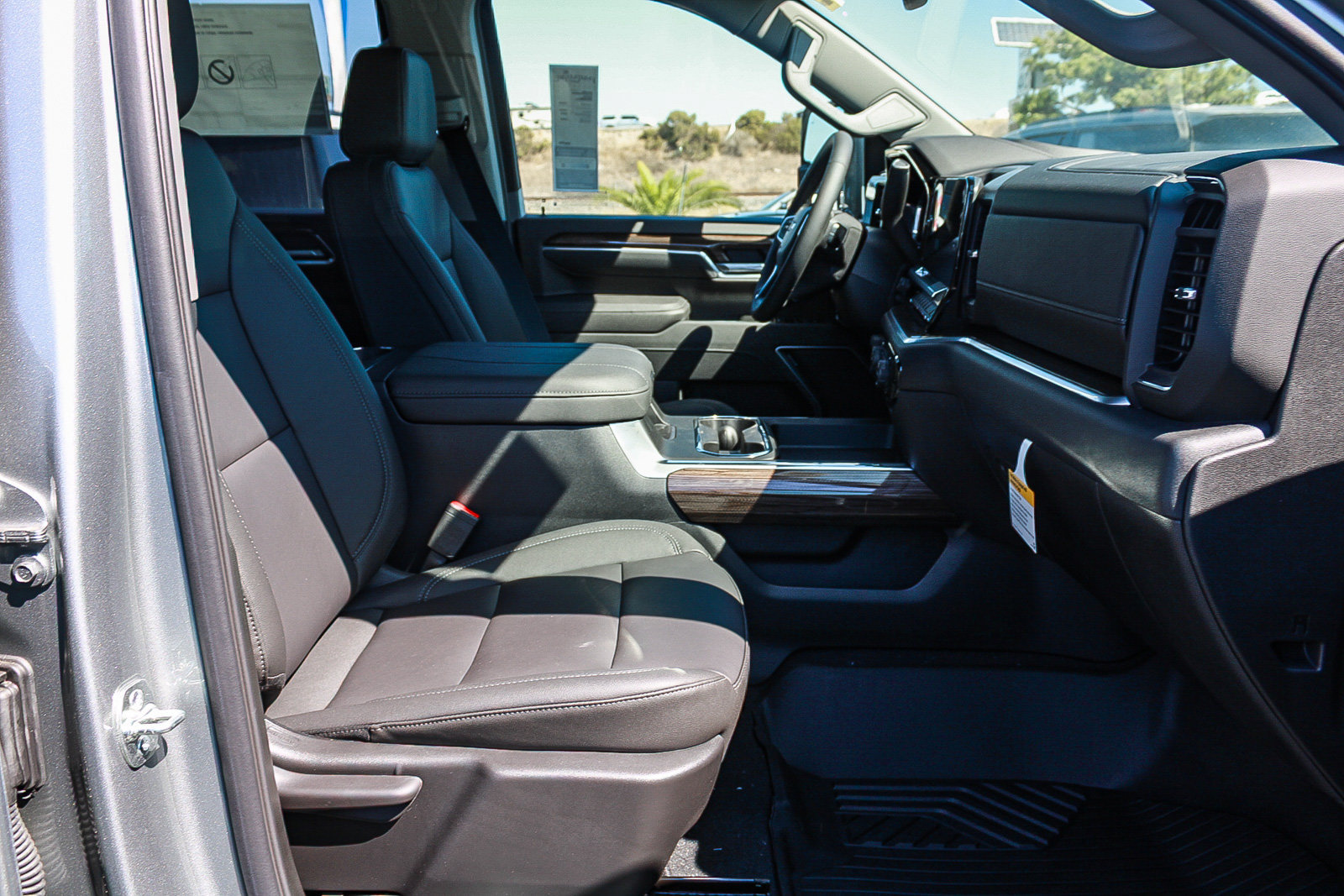 New 2026 Chevrolet Silverado 2500 LT w/ All Star Edition AWD/4WD image 16