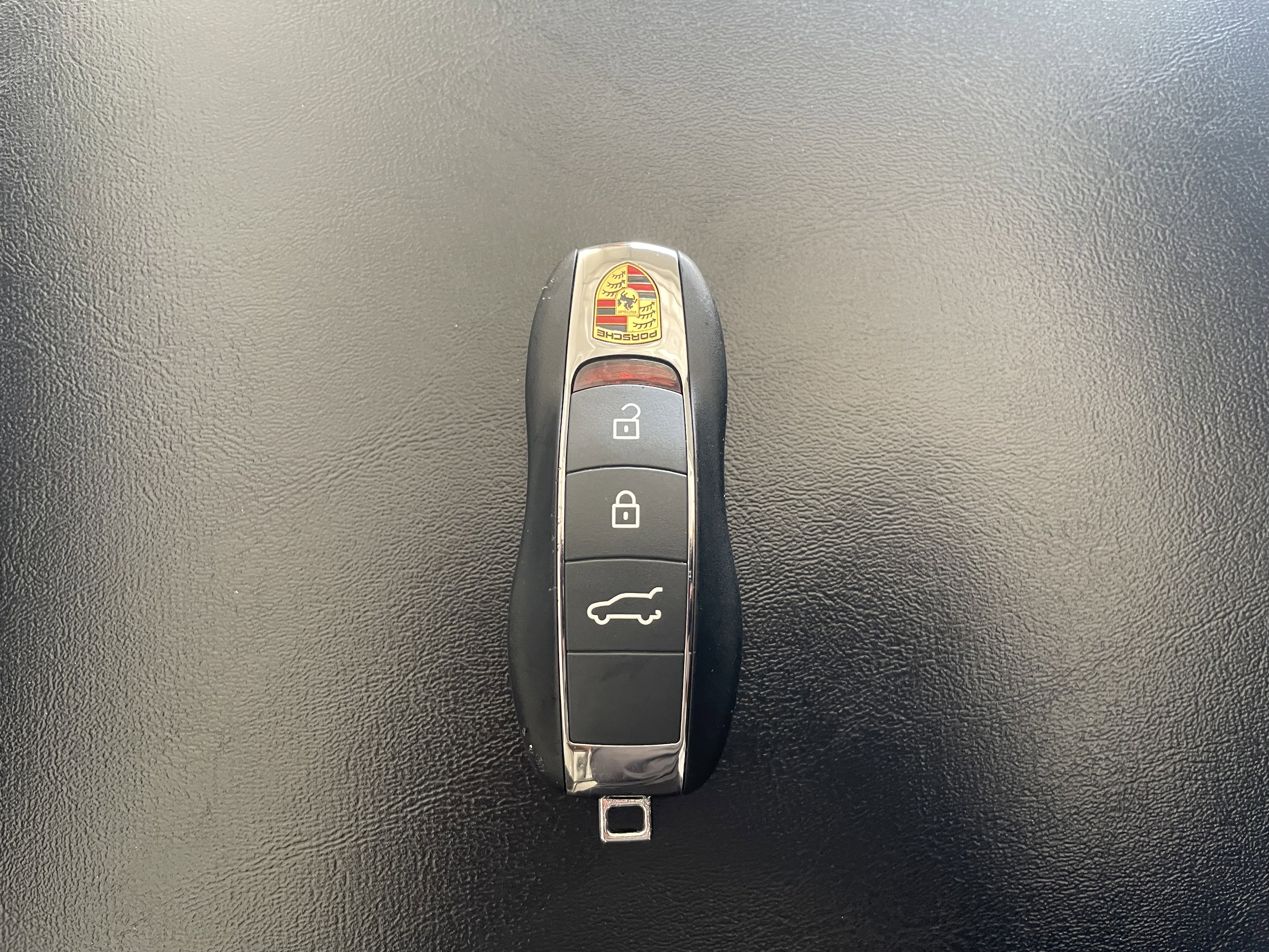 Certified 2026 Porsche Macan image 25