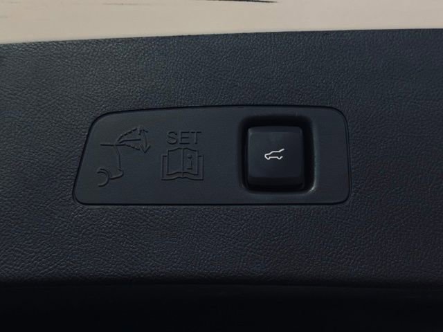 Used 2022 Lincoln Corsair AWD w/ Equipment Group 101A image 13