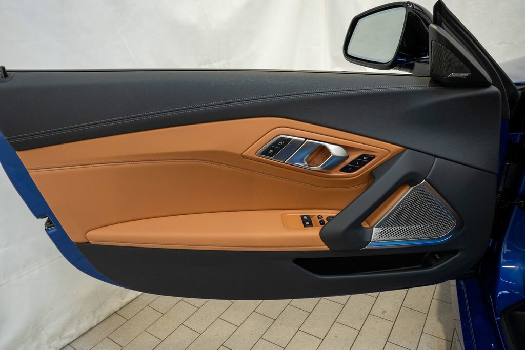 Used 2025 BMW Z4 M40i w/ Edition image 14