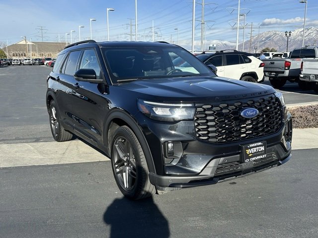 Used 2025 Ford Explorer ST-Line w/ ST-Line Street Pack image 33