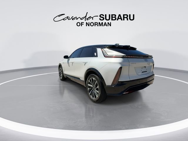Used 2025 Cadillac Lyriq Sport AWD/4WD image 6