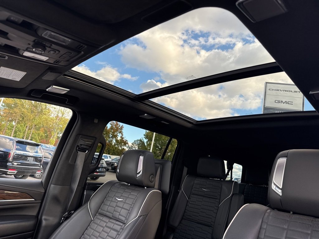 Used 2021 Cadillac Escalade ESV Sport Platinum w/ LPO, ONYX Package image 10