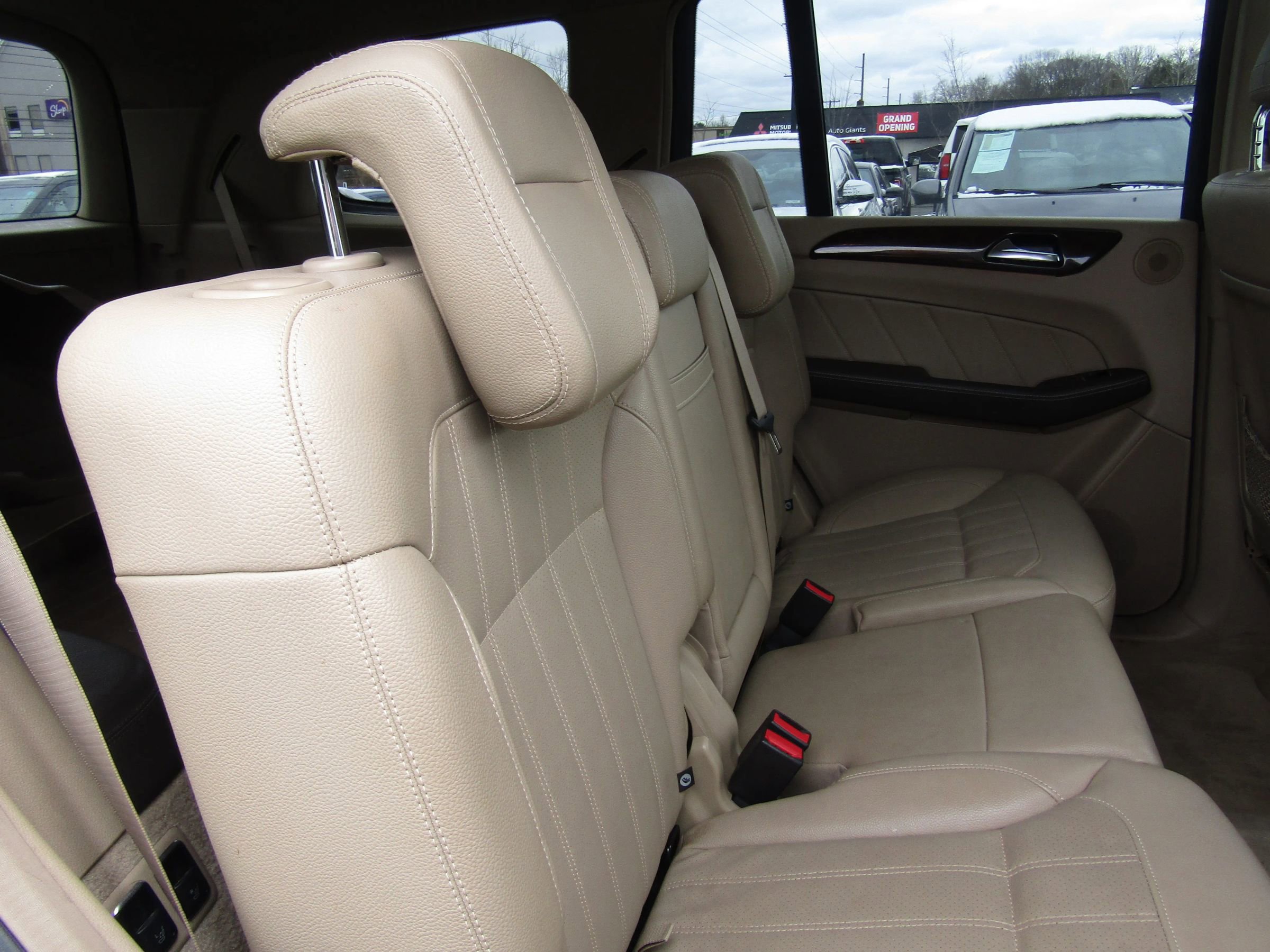 Used 2015 Mercedes-Benz GL 320 BlueTEC 4MATIC image 14