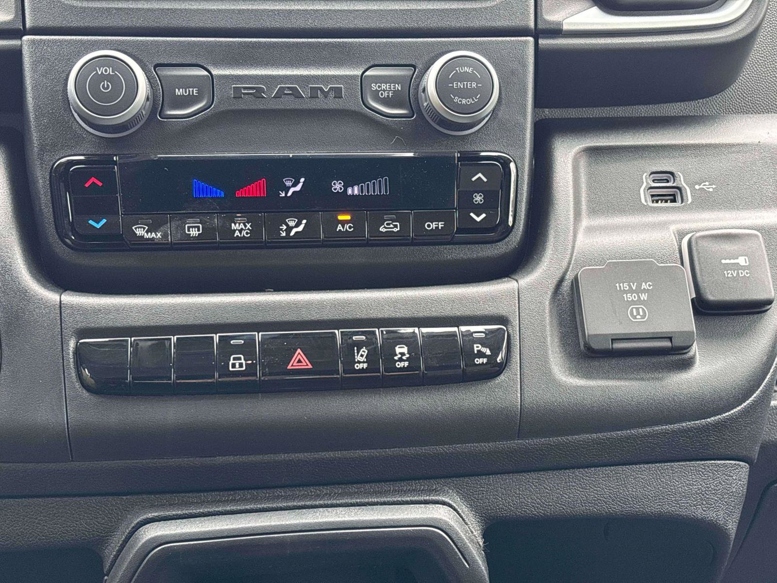 New 2026 RAM ProMaster 1500 w/ Quick Order Package 22G SLT image 9