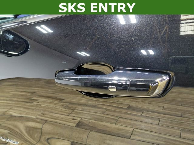 Used 2025 Buick Enclave Avenir w/ Super Cruise Package image 16