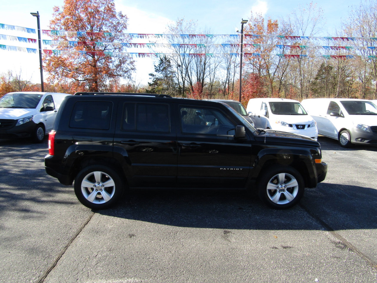 Used 2012 Jeep Patriot Latitude w/ Sun/Sound Group image 8