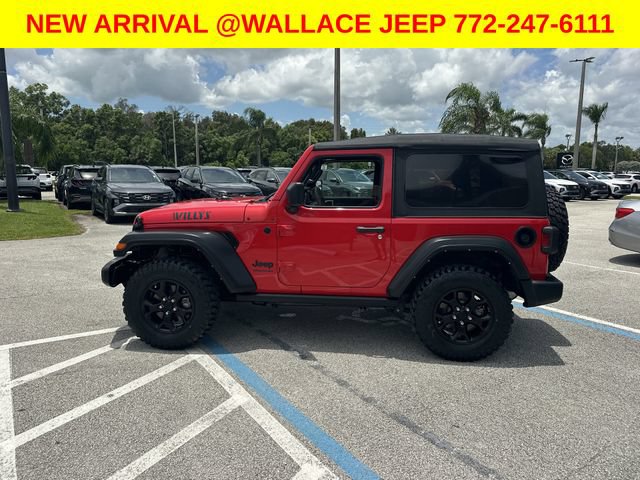 Used 2022 Jeep Wrangler Sport AWD/4WD image 5