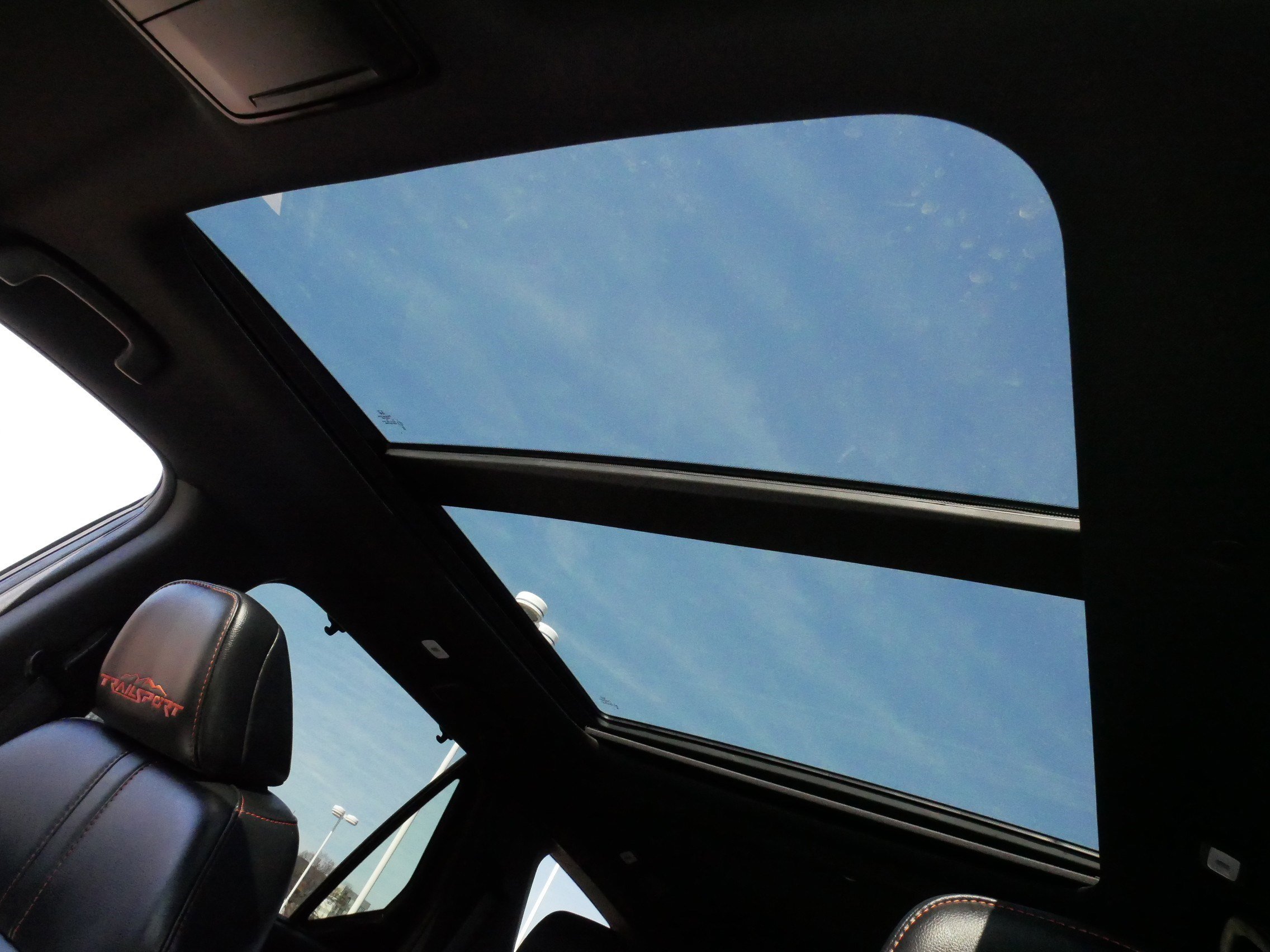 Certified 2025 Honda Pilot TrailSport image 34