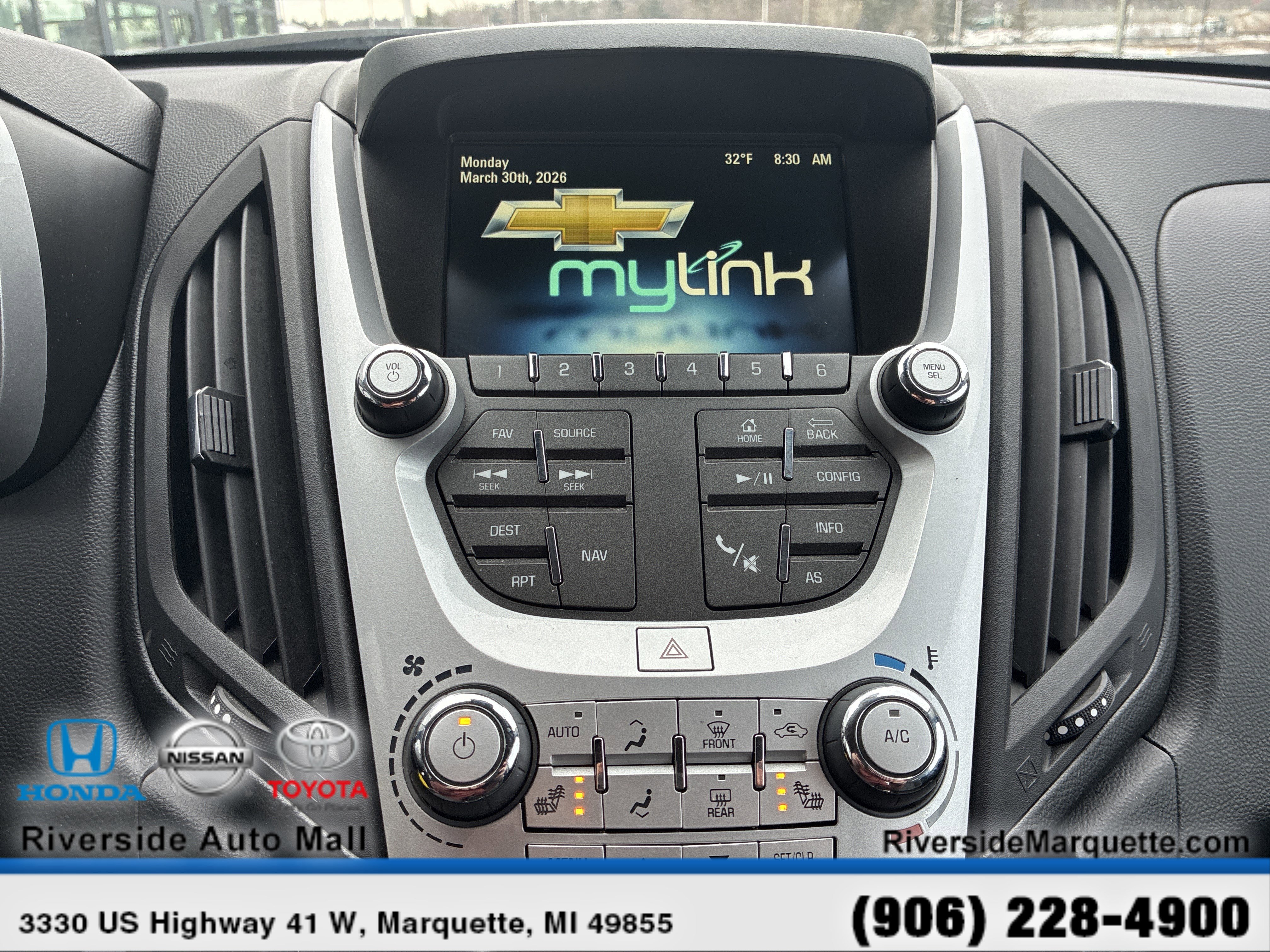 Used 2016 Chevrolet Equinox LTZ w/ Enhanced Convenience Package image 17