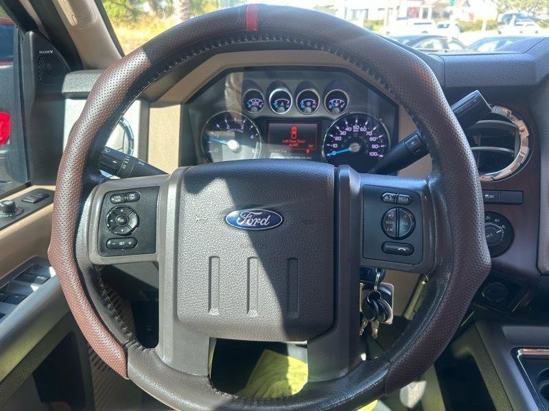 Used 2015 Ford F250 Lariat w/ Lariat Interior Package AWD/4WD image 10