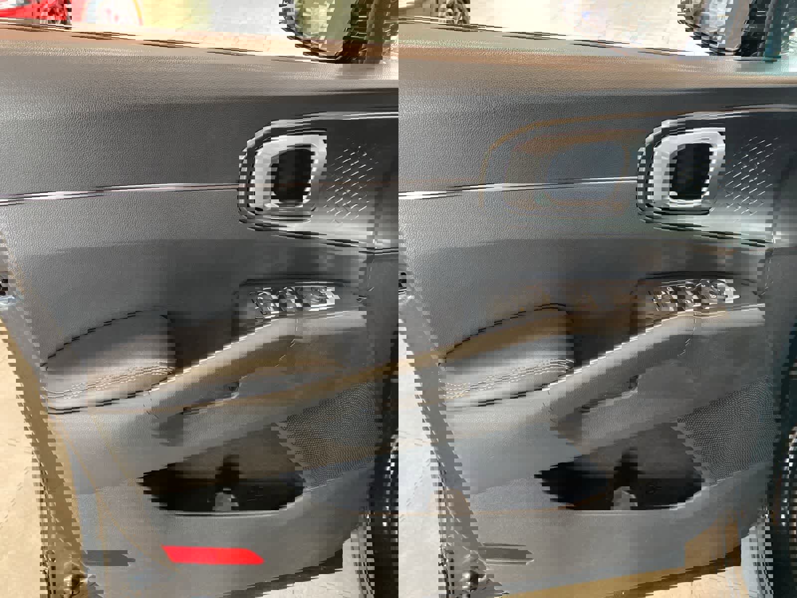 Used 2021 Kia Sorento EX image 18