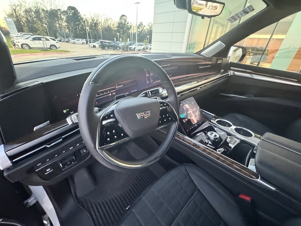 Used 2025 Cadillac Escalade Sport Platinum w/ LPO, ONYX Package image 12