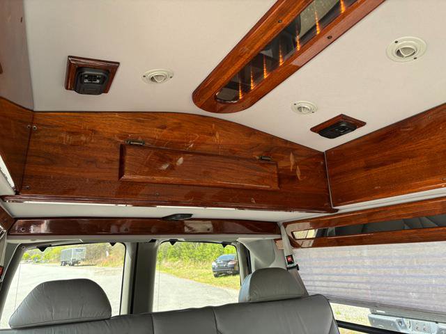 Used 1999 Chevrolet Express 1500 w/ Convenience Pkg image 16