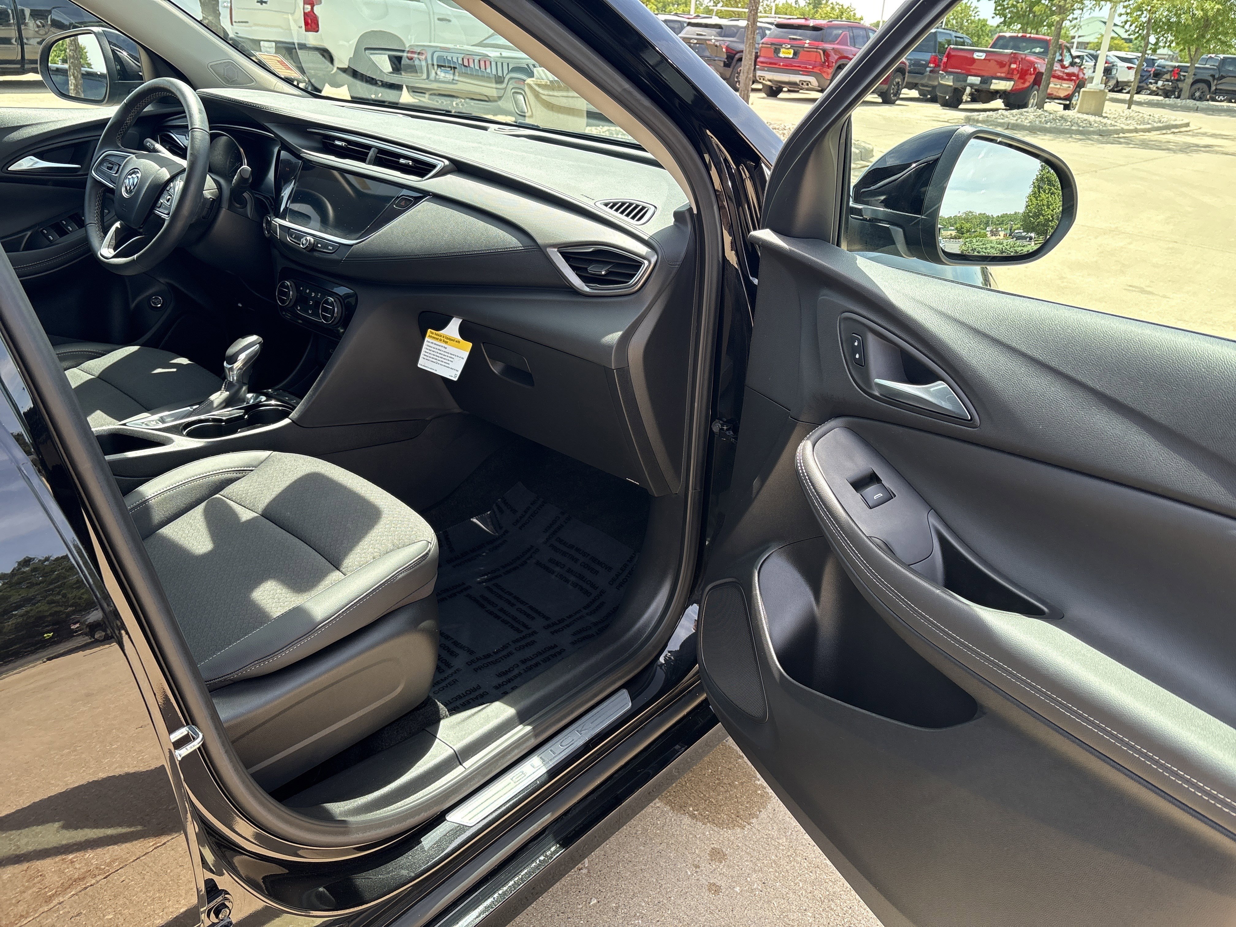 Used 2023 Buick Encore GX Select w/ Sport Touring Package FWD image 14