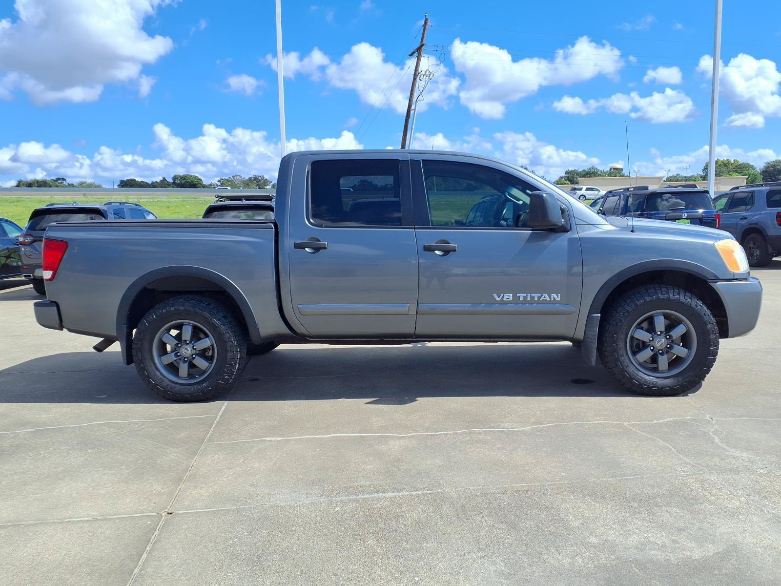 Used 2013 Nissan Titan PRO-4X w/ Pro-4x Premium Utility Pkg AWD/4WD image 9