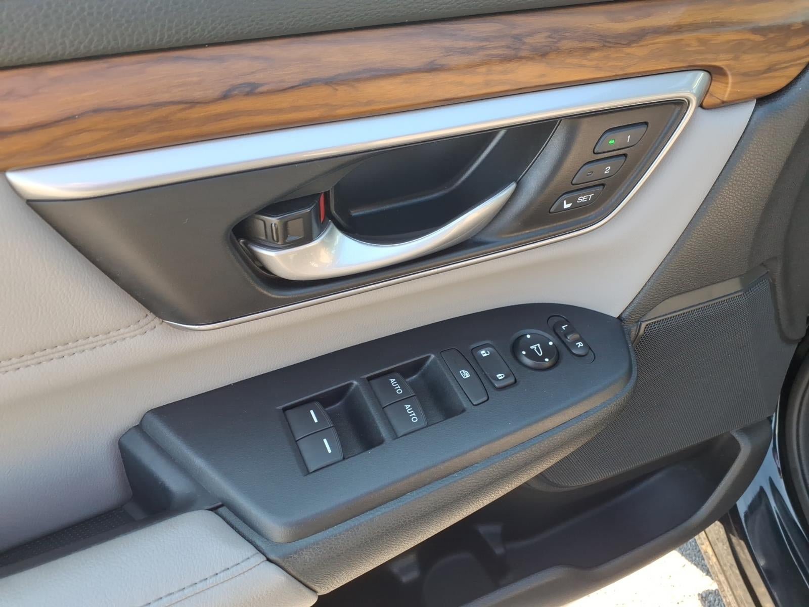 Used 2020 Honda CR-V Touring image 19