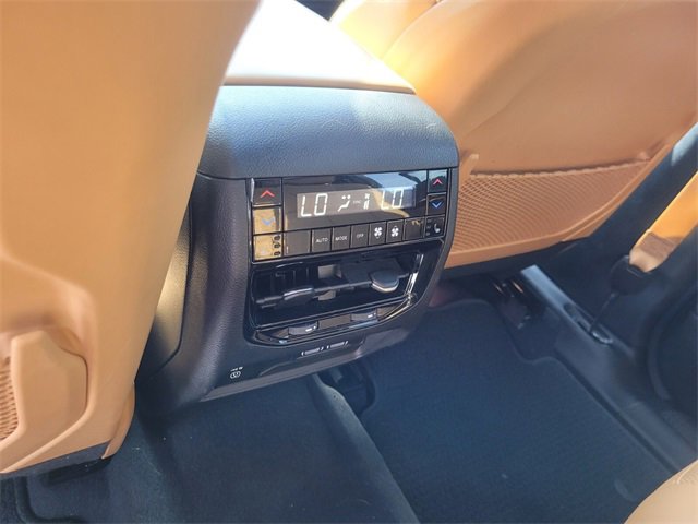 Used 2023 Jeep Grand Cherokee L Summit w/ Advanced Protech Group IV image 8