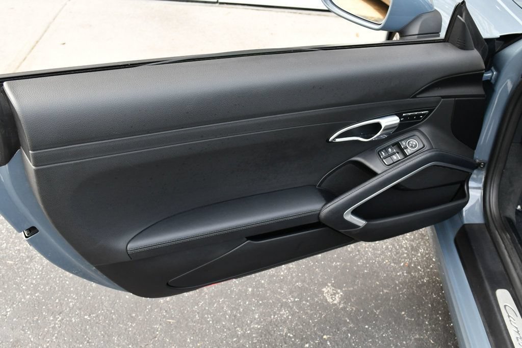 Used 2017 Porsche 911 Carrera image 53