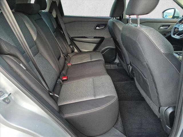 Used 2022 Nissan Rogue SV AWD/4WD image 18